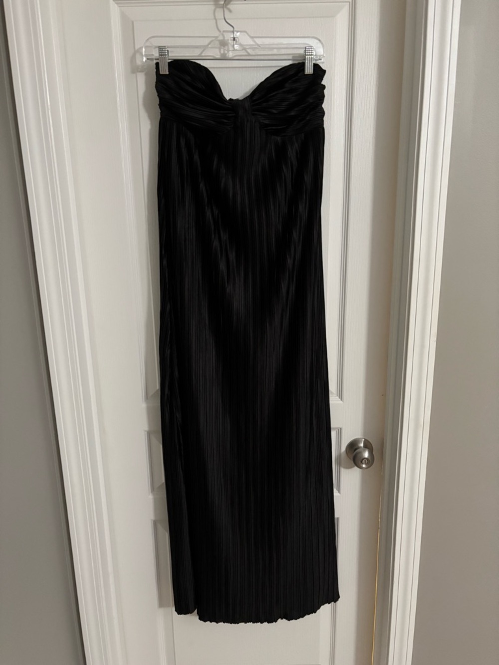 Lulu's Black Strapless Pleated Maxi Dress - Picture 2 of 5